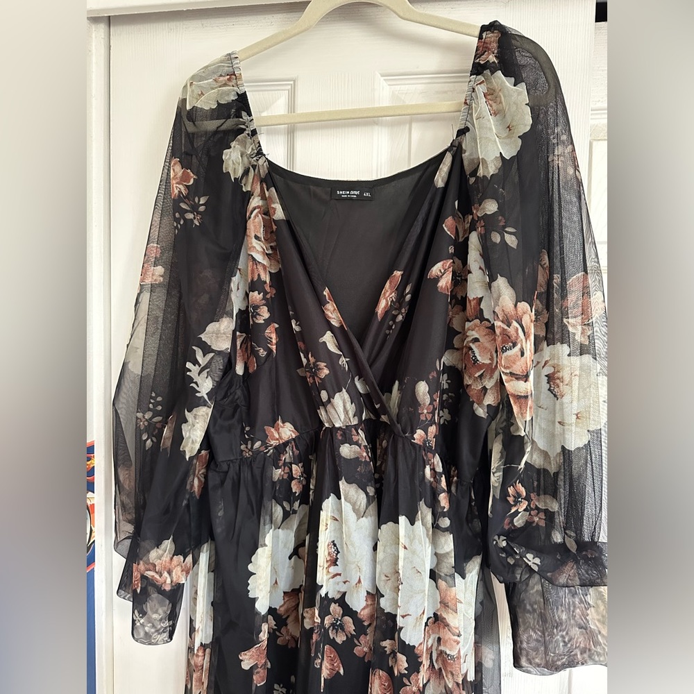 Plus Random Floral Print Overlap Collar Bishop Sl… - image 8